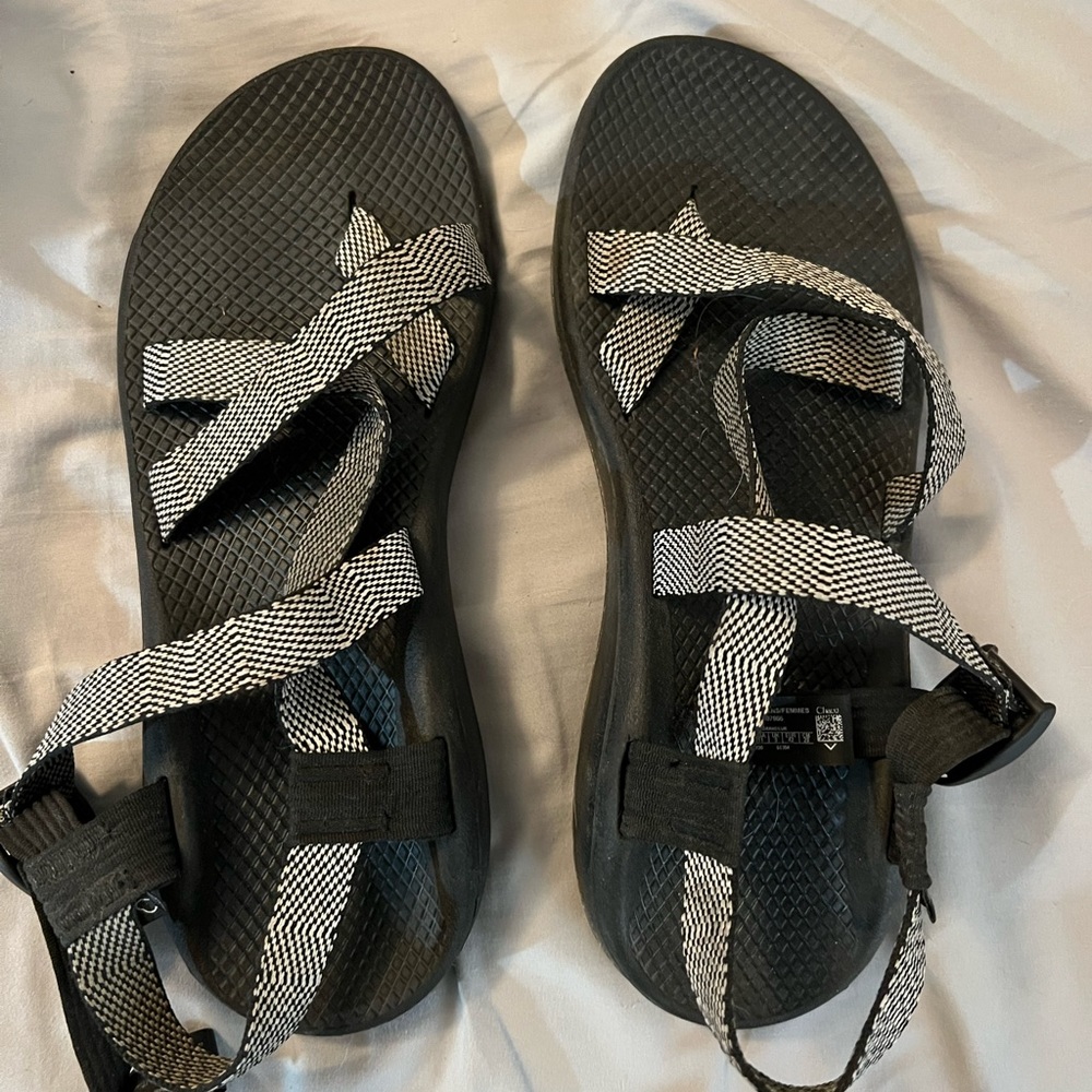 Size 11 womens Chaco sandals - black and white with toe strap